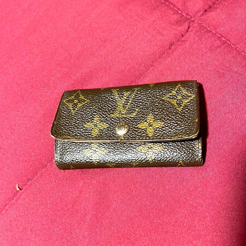 Louis Vuitton key holder